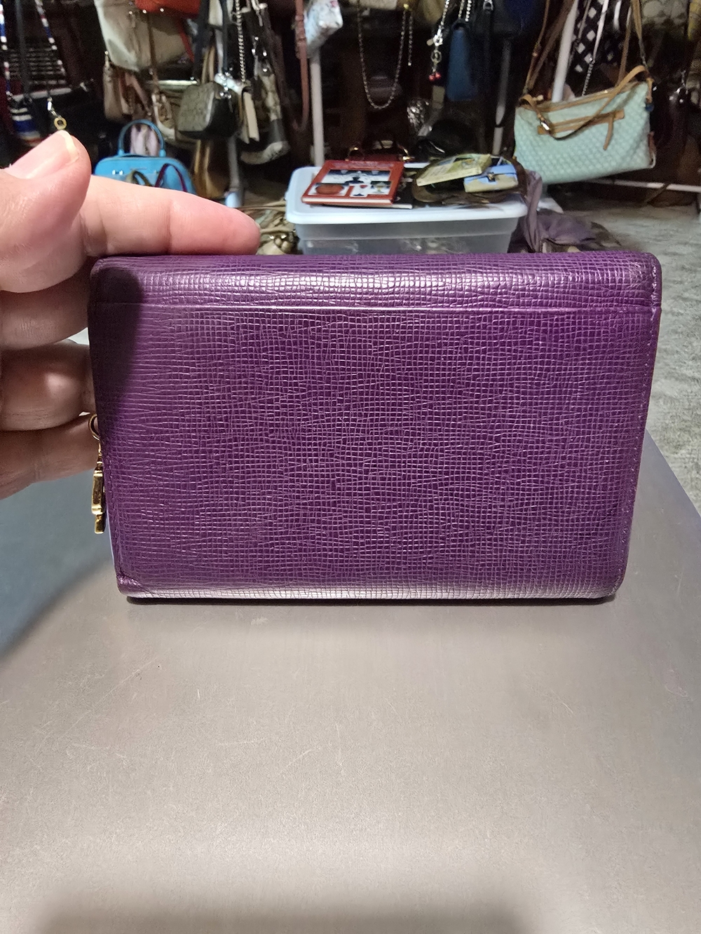 MCM EUC Purple Leather Logo Trifold Wallet with Gold Hardware & 2 MCM Charms 5.5 - Picture 6 of 11